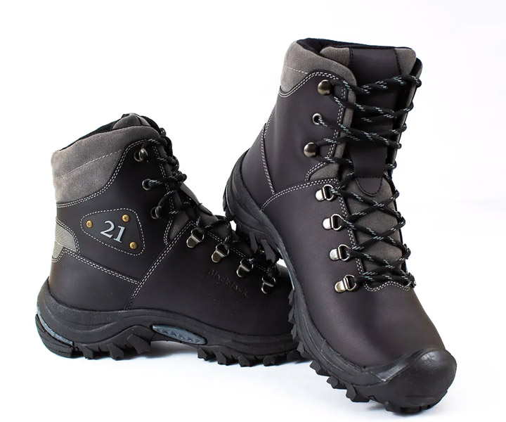 Bota Outdoor Ranger color negro para hombre - 534