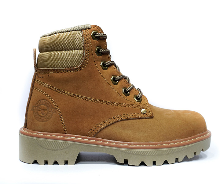 Bota Outdoor Tauro W color avellana opaco para mujer - 1568