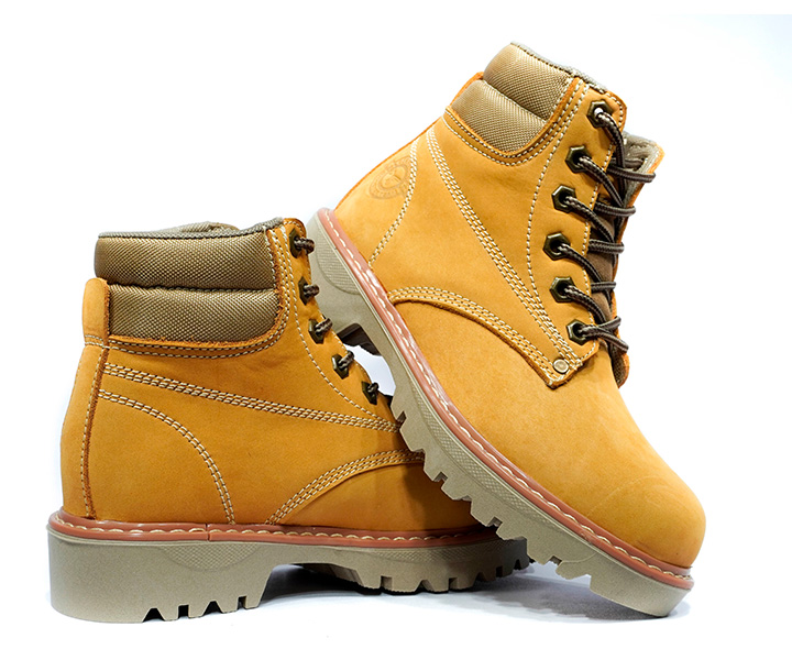 Bota outdoor Tauro w color Oro opaco para mujer - 1576